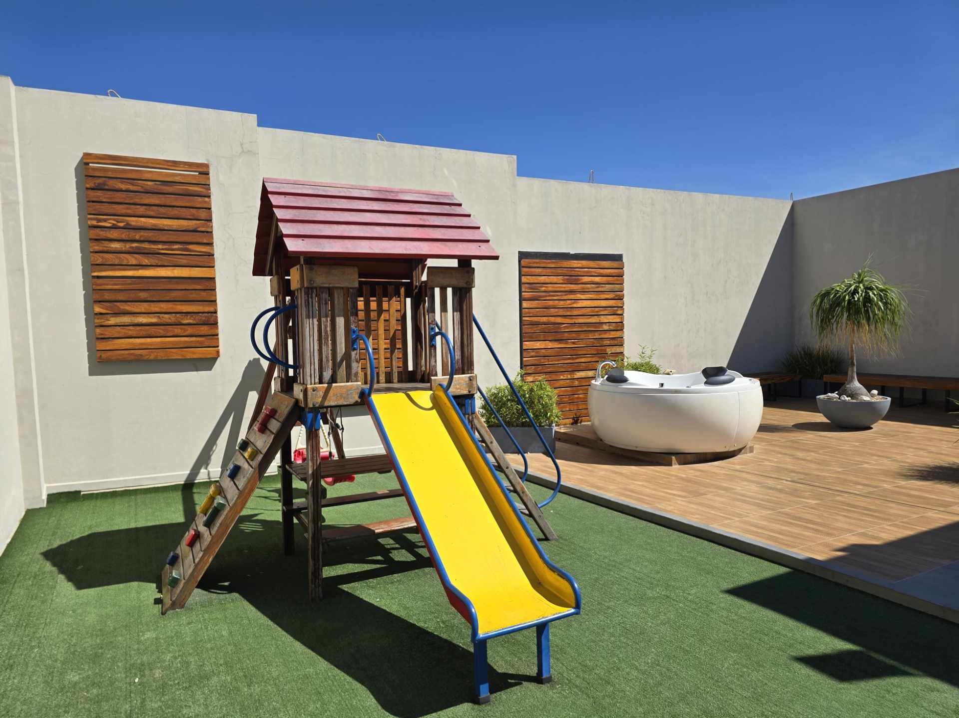 Departamento en AlquilerAv  Roca Coronado 4to anillo  3 dormitorios 2 baños 1 parqueos Foto 5