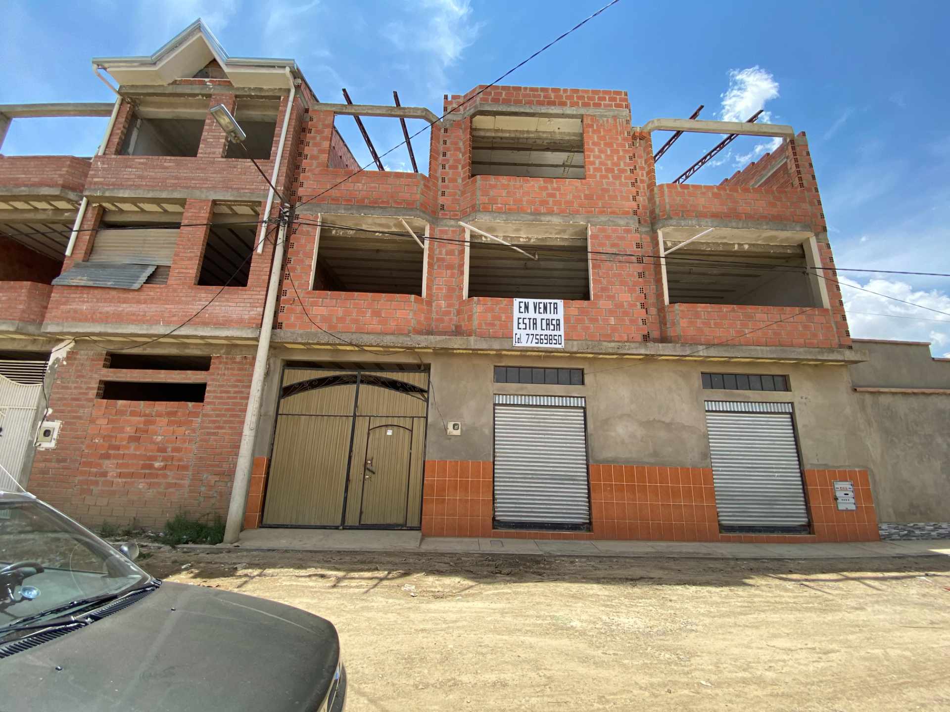 Edificio en Venta Urb. Mariscal Santa Cruz, camino a Viacha Foto 1