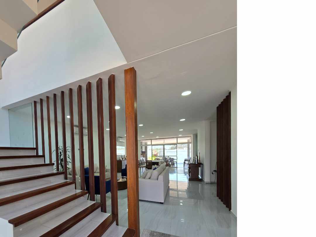 Casa en Carretera Norte en Santa Cruz de la Sierra 6 dormitorios 7 baños 3 parqueos Foto 32