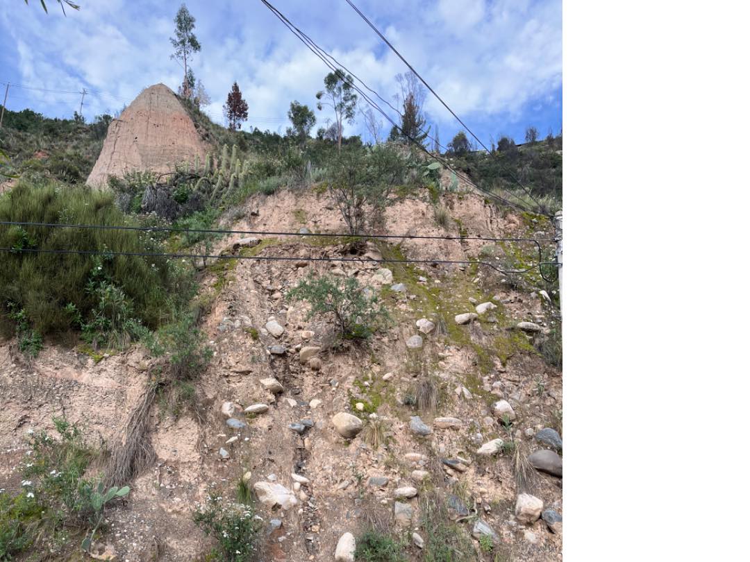 Terreno en Irpavi en La Paz    Foto 1