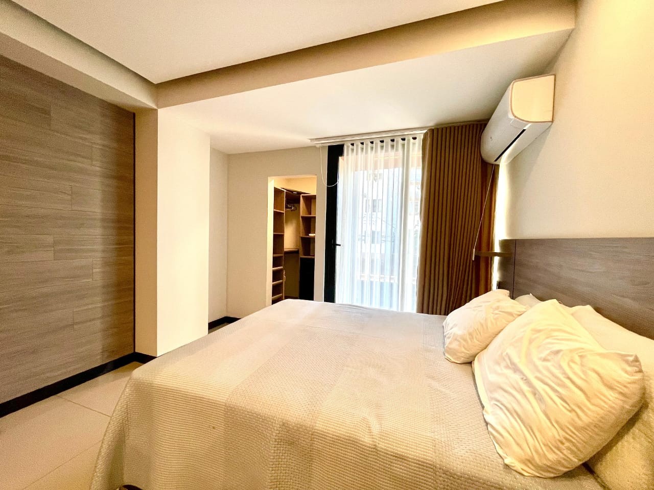 Departamento en Equipetrol en Santa Cruz de la Sierra 1 dormitorios 1 baños  Foto 5