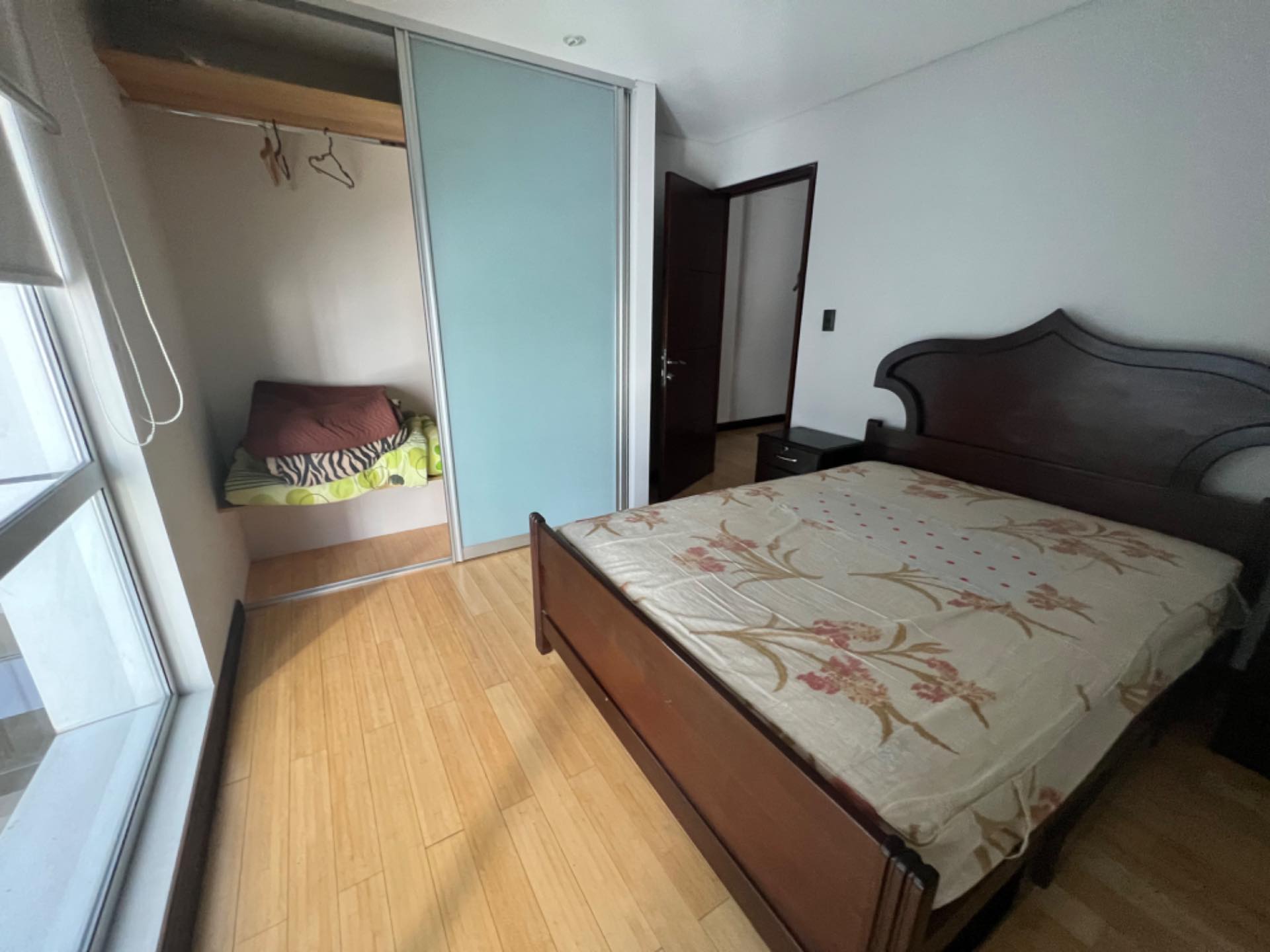 Departamento en AlquilerCalle 10 de calacoto avenida principal  3 dormitorios 3 baños 1 parqueos Foto 22