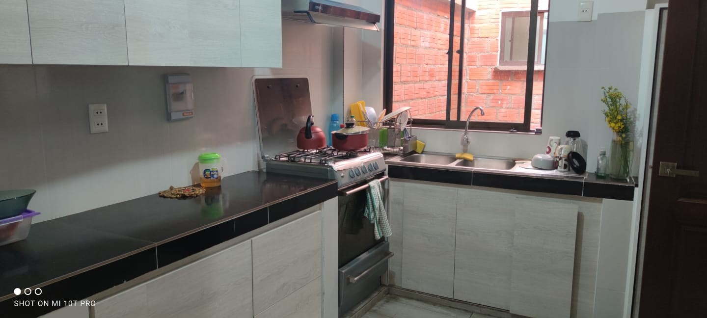 Casa en San Pedro en La Paz 4 dormitorios 2 baños  Foto 6