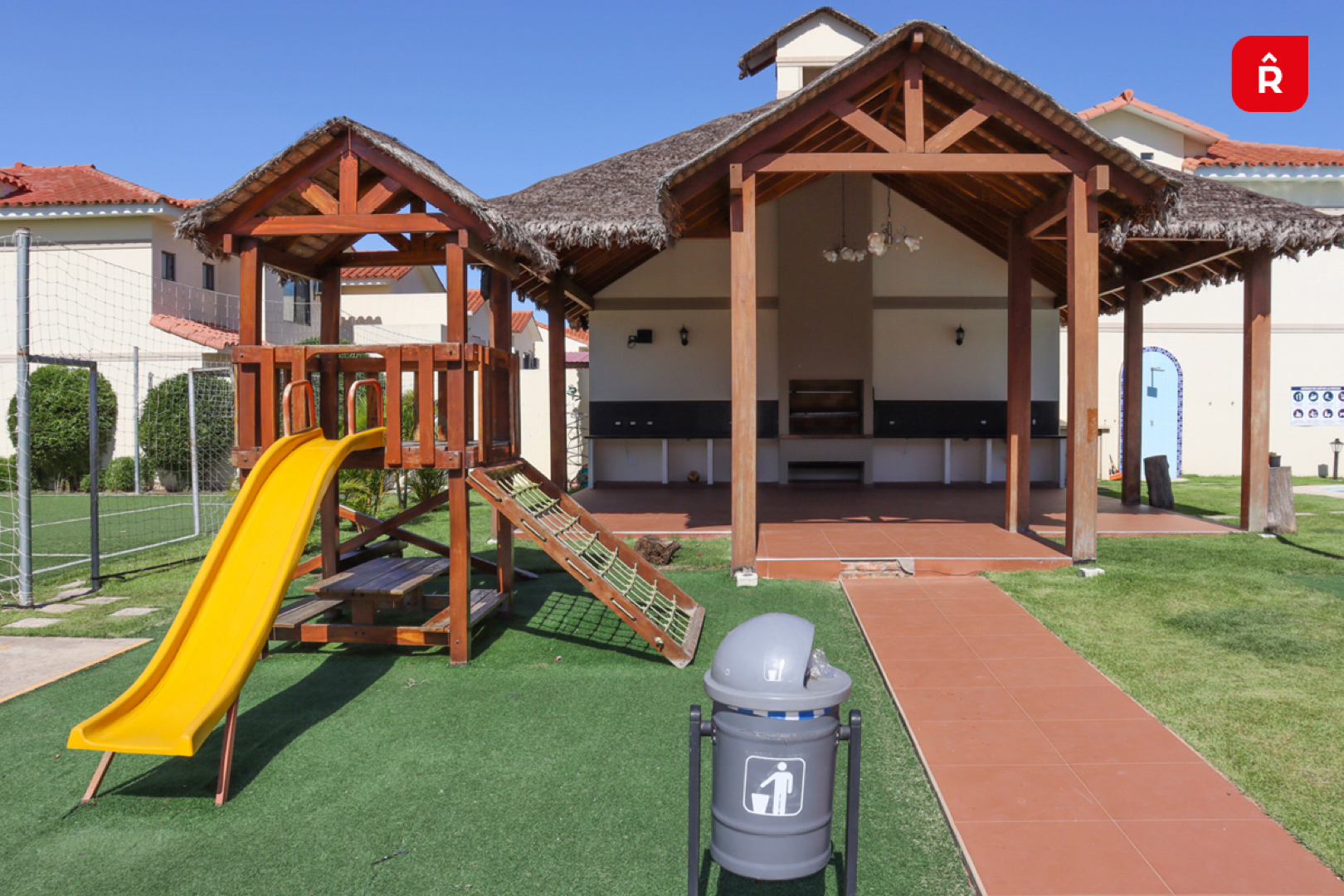 Casa en Entre 7mo y 8vo anillo Norte en Santa Cruz de la Sierra 4 dormitorios 6 baños 2 parqueos Foto 15