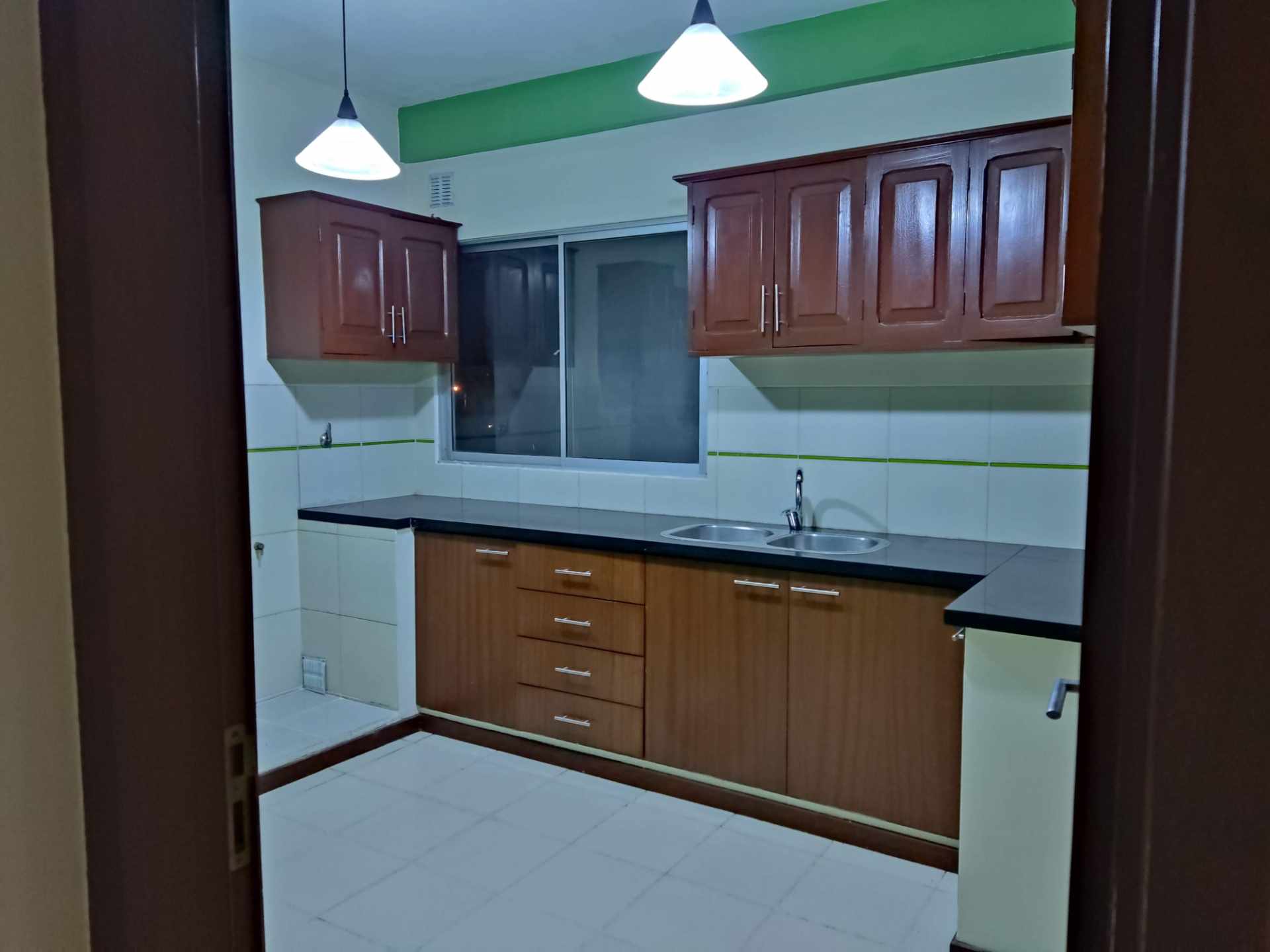 Departamento en AlquilerAV. BENI ENTRE 4TO. Y 5TO
ANILLO CALLE MARÍA LUISA CASTRO, CONDOMINIO NORTE 3 dormitorios 4 baños 1 parqueos Foto 16