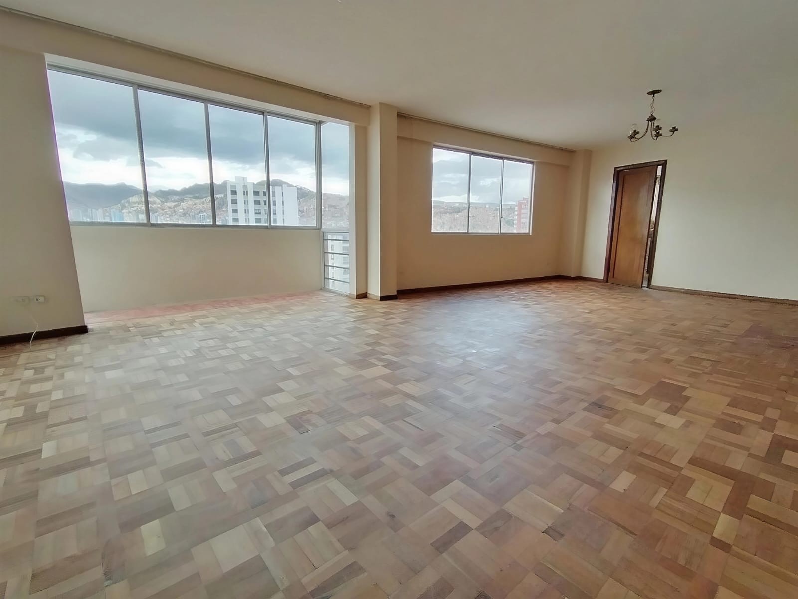 Departamento en VentaAvenida Sanchez Lima No 2054 , edificio Orion Zona de Sopocachi 3 dormitorios 3 baños 1 parqueos Foto 11