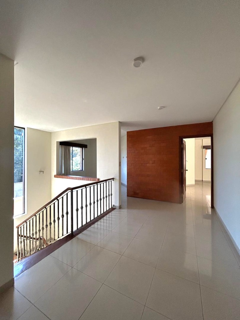 En Alquiler a $us 1,500 Foto 13