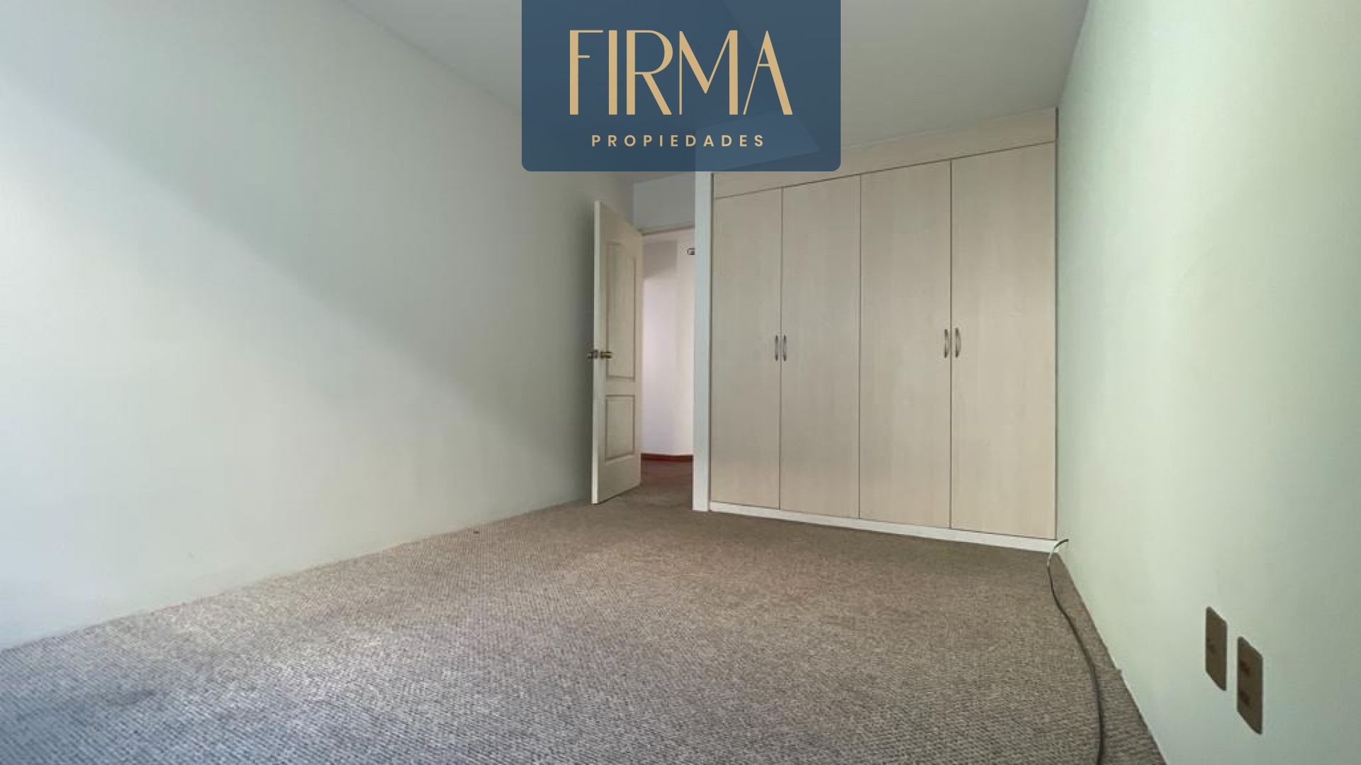 Departamento en VentaDEPARTAMENTO EN VENTA EN IRPAVI 3 dormitorios 4 baños 2 parqueos Foto 5