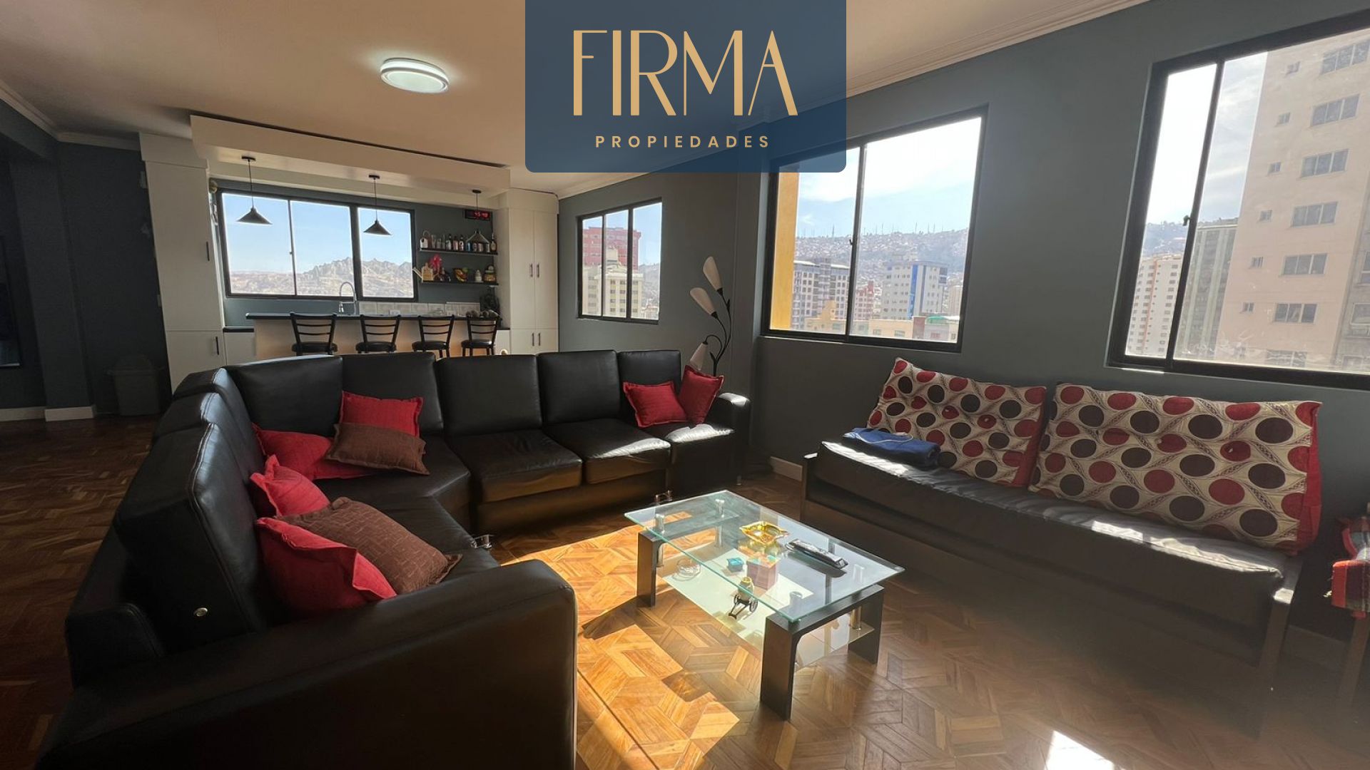 Departamento en AnticréticoPENTHOUSE EN ANTICRETICO EN MIRAFLORES 4 dormitorios 4 baños 2 parqueos Foto 14