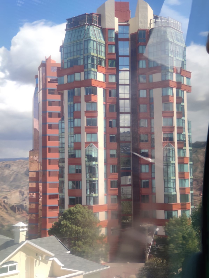 Departamento en San Alberto en La Paz 3 dormitorios 3 baños 1 parqueos Foto 41