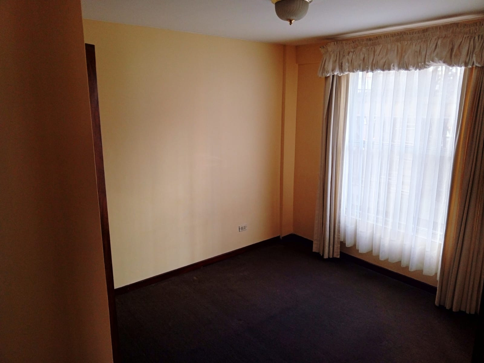 Departamento en AlquilerSánchez Lima. Sopocachi 2 dormitorios 2 baños  Foto 3