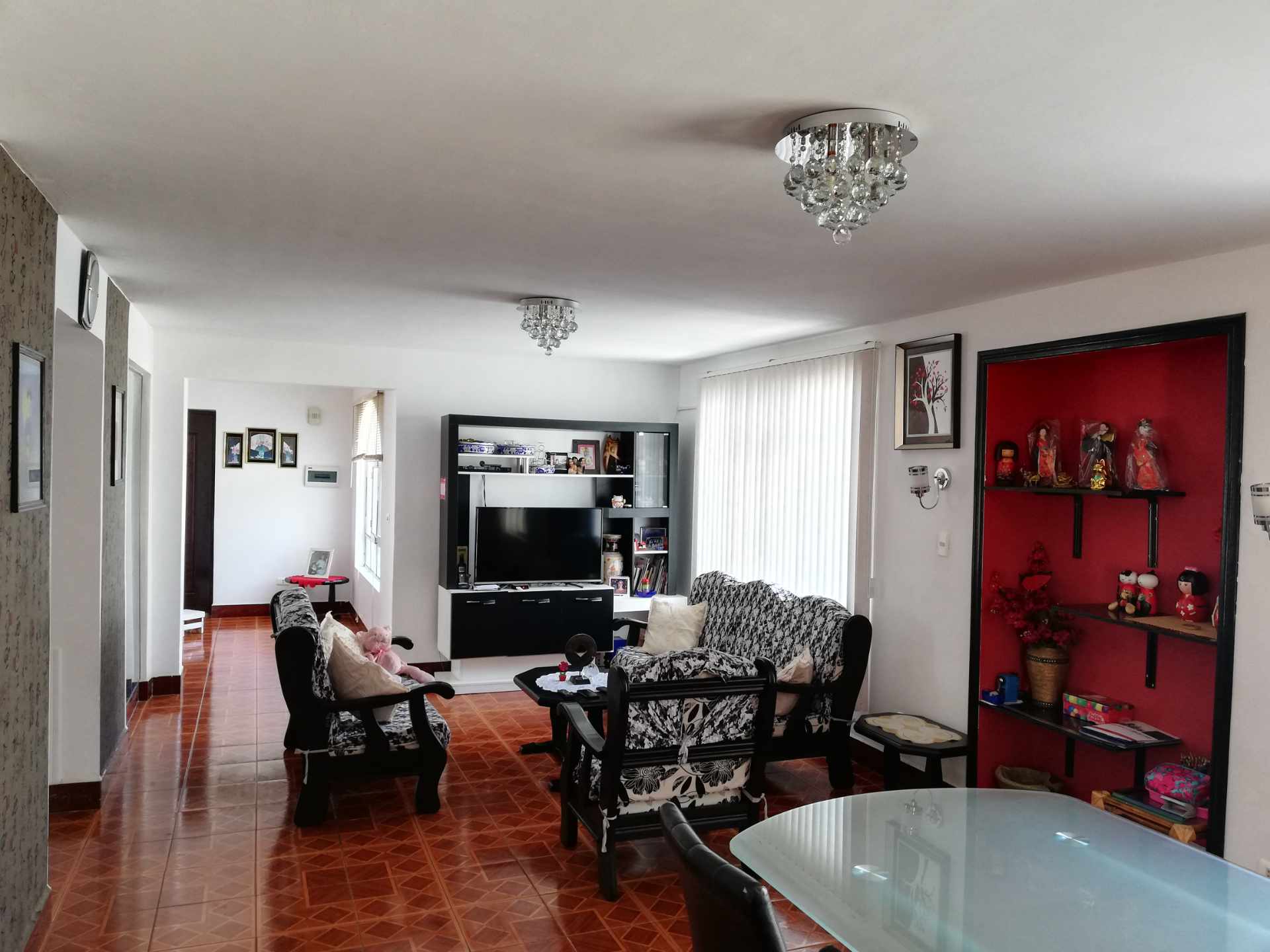 Casa en Aranjuez en Cochabamba 6 dormitorios 5 baños 4 parqueos Foto 32