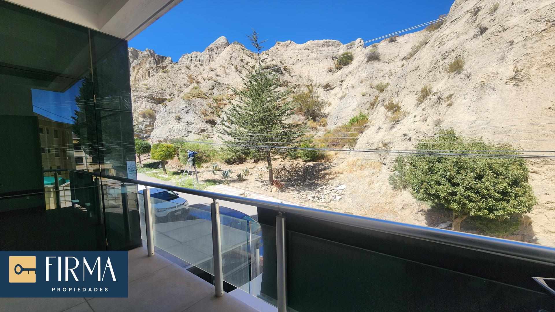 Departamento en VentaDEPARTAMENTO EN VENTA CON BALCON EN URBANIZACION PRIVADA FRANCIA, ACHUMANI Foto 1