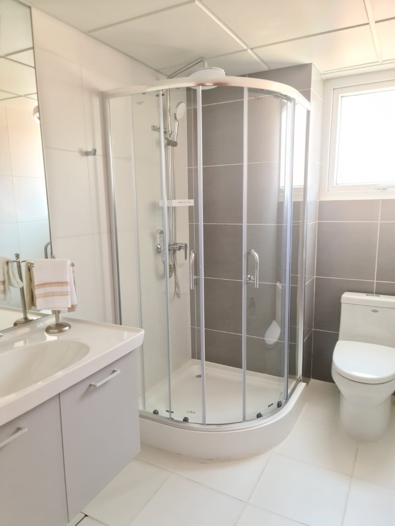 Departamento en Irpavi en La Paz 2 dormitorios 2 baños  Foto 8