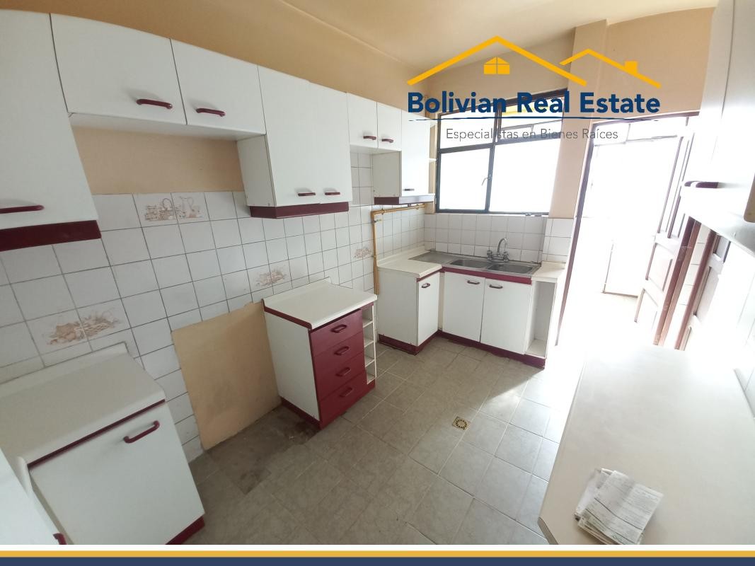 Departamento en AlquilerALQUILER – DEPARTAMENTO CÓMODO Y SOLEADO EN ACHUMANI (CALLE 27, AV. THE STRONGEST) Foto 5