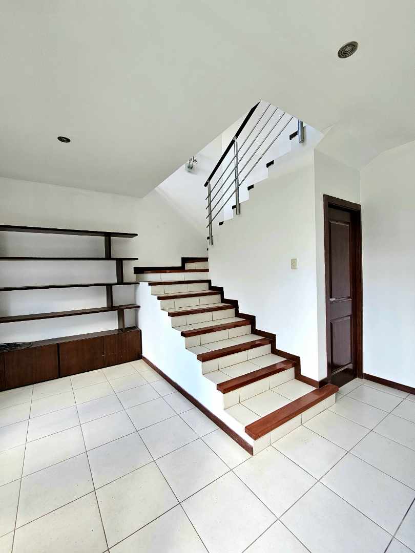 Casa en Entre 5to y 6to anillo Norte en Santa Cruz de la Sierra 3 dormitorios 3 baños 2 parqueos Foto 34