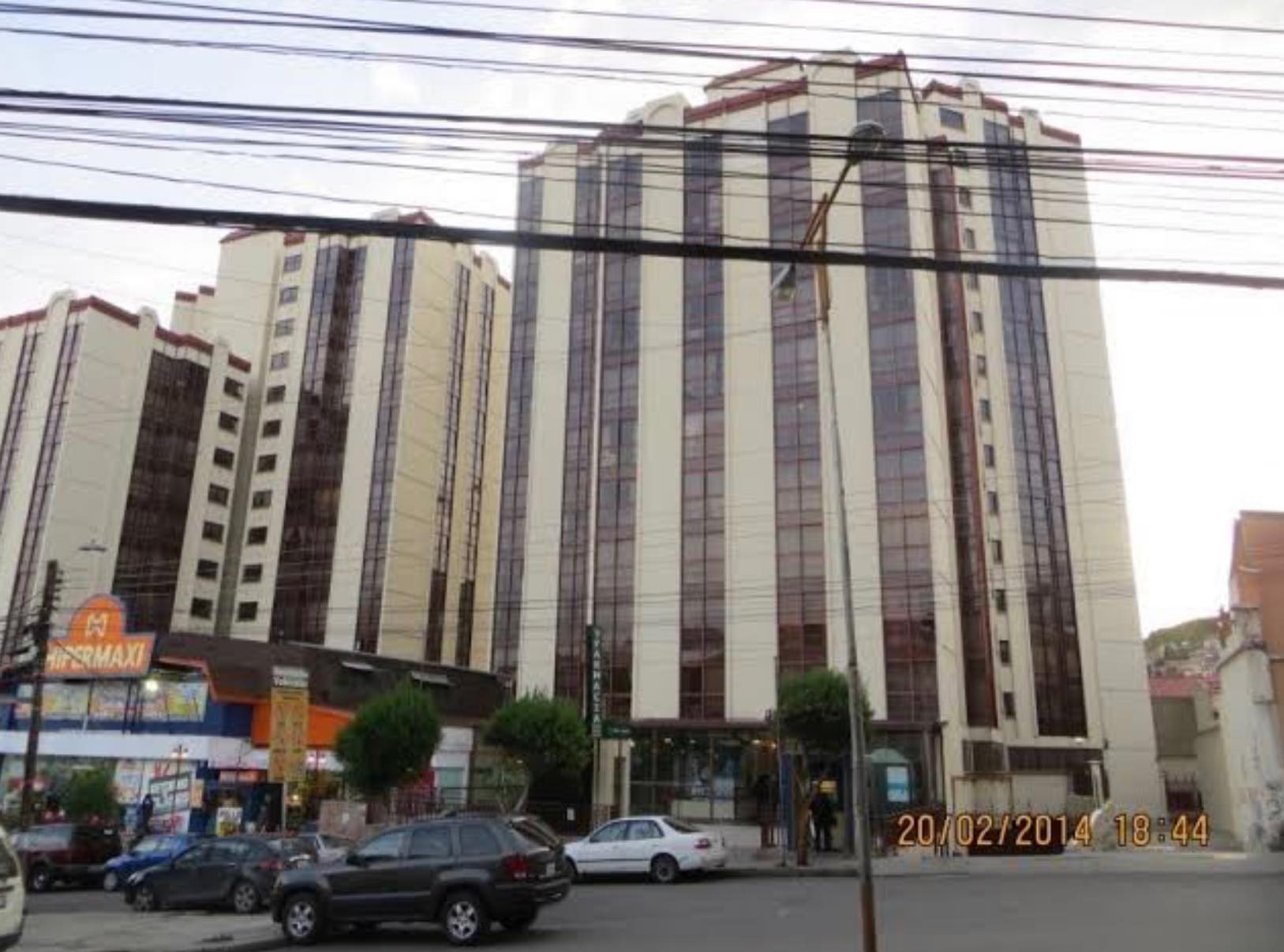 Departamento en VentaCalle Cuba 1406 Miraflores- Edificio Mercedes Torre Sur 3 dormitorios 3 baños 1 parqueos Foto 2