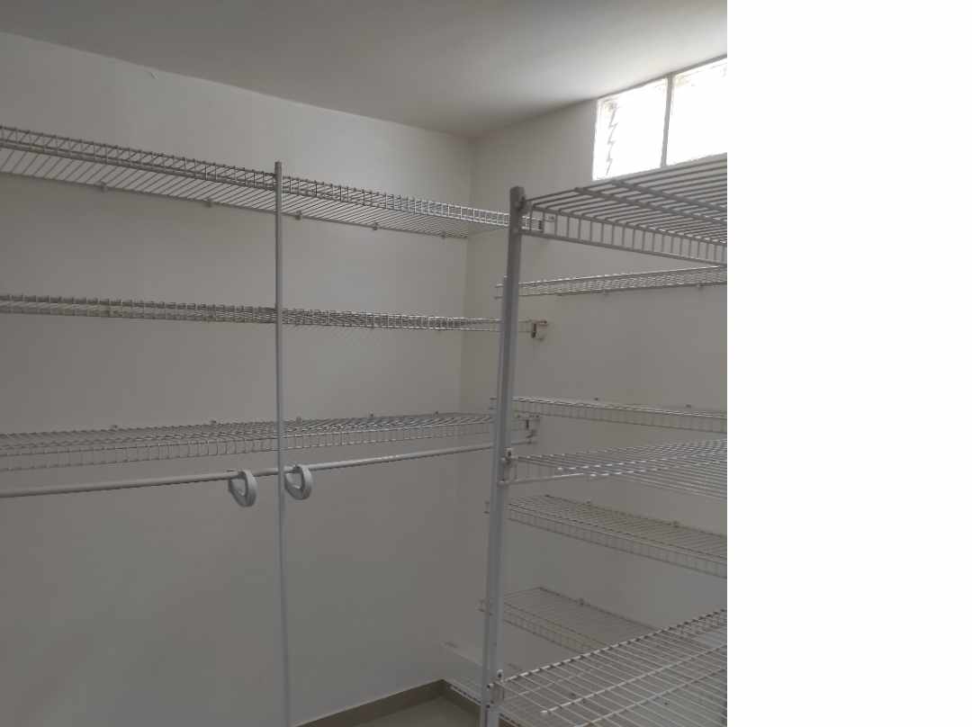 En Alquiler a $us 1,500 Foto 25