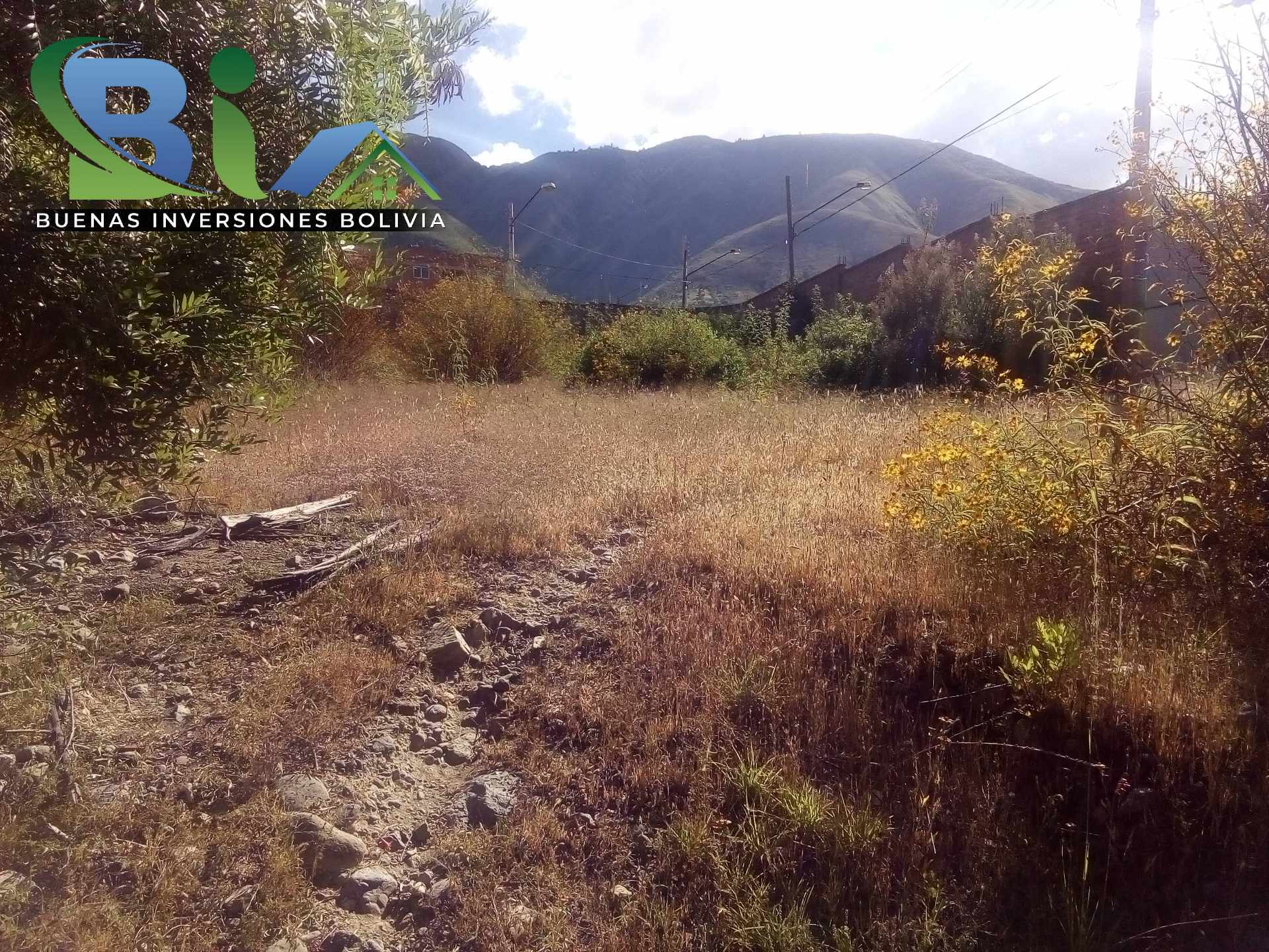 Terreno en Venta$us.190.000 LOTE AMURALLADO ESQUINA SUP.1003M2 URB. PEDREGAL ZONA  PACATA    Foto 7