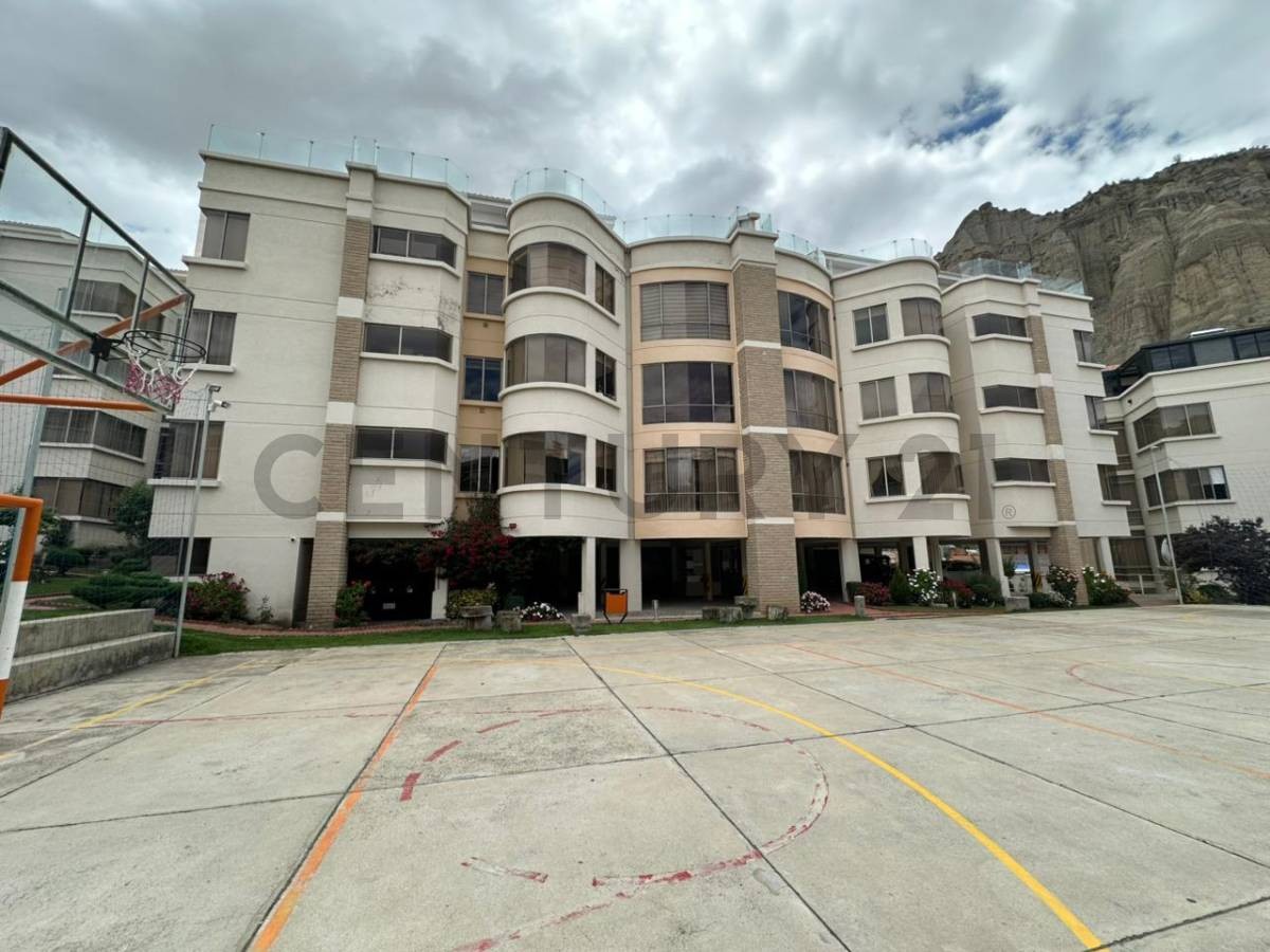 En Alquiler a $us 2,200 Foto 31