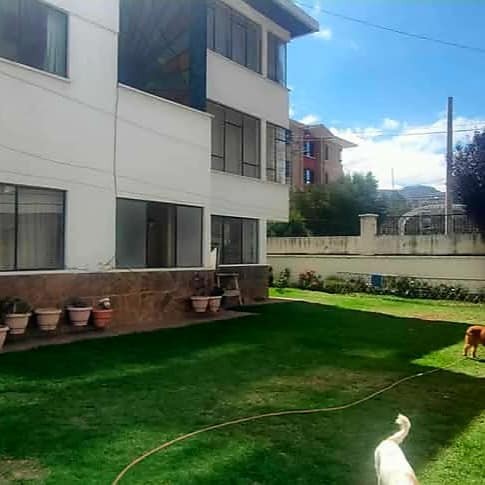 Casa en VentaIrpavi 7 dormitorios 5 baños 3 parqueos Foto 8