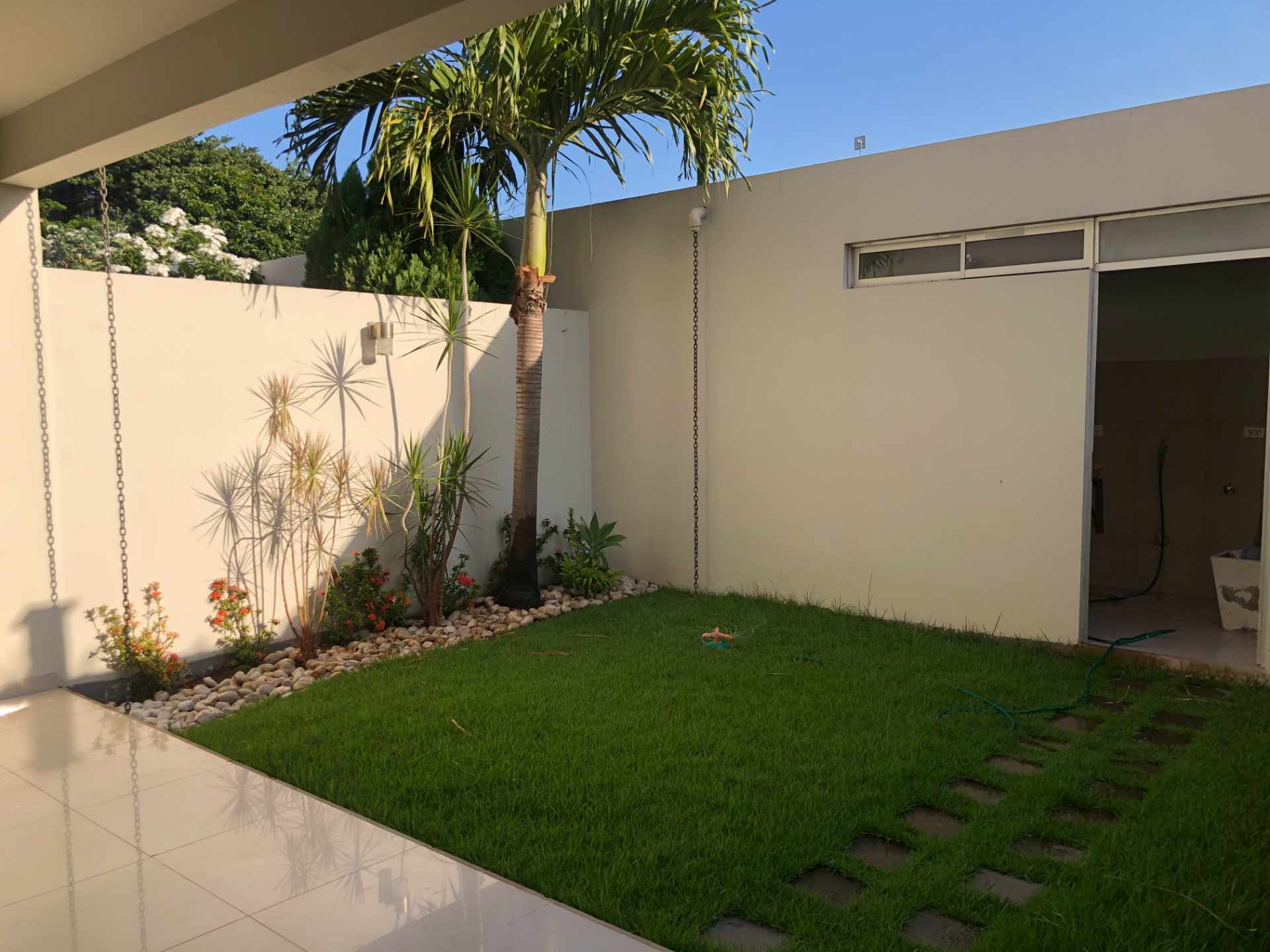 Casa en Entre 6to y 7mo anillo Norte en Santa Cruz de la Sierra 3 dormitorios 3 baños 2 parqueos Foto 6