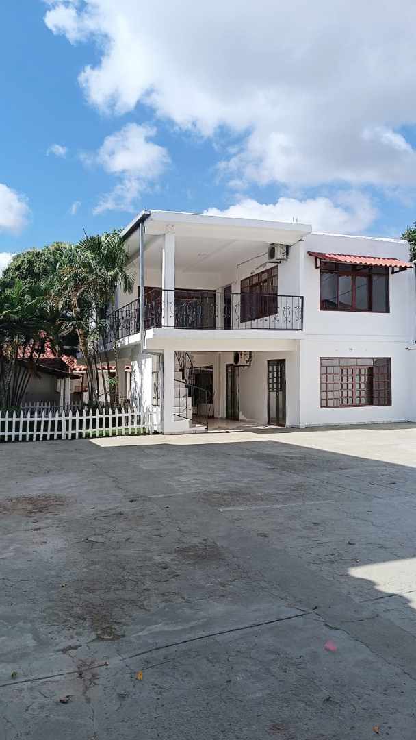 Casa Zona Norte
Av. Juan Pablo II
CASA INDEPENDIENTE  Foto 6