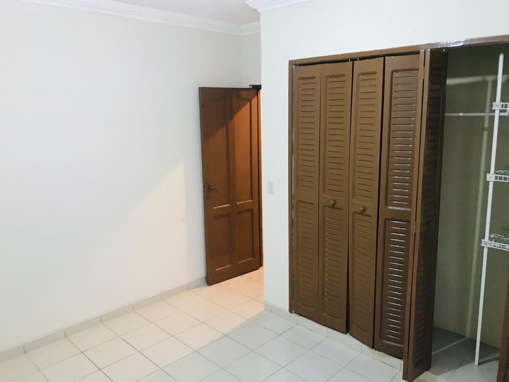 Departamento en VentaZona Oeste, 4to anillo Av Radial 19 Cond Hamburgo 2 dormitorios 2 baños  Foto 5