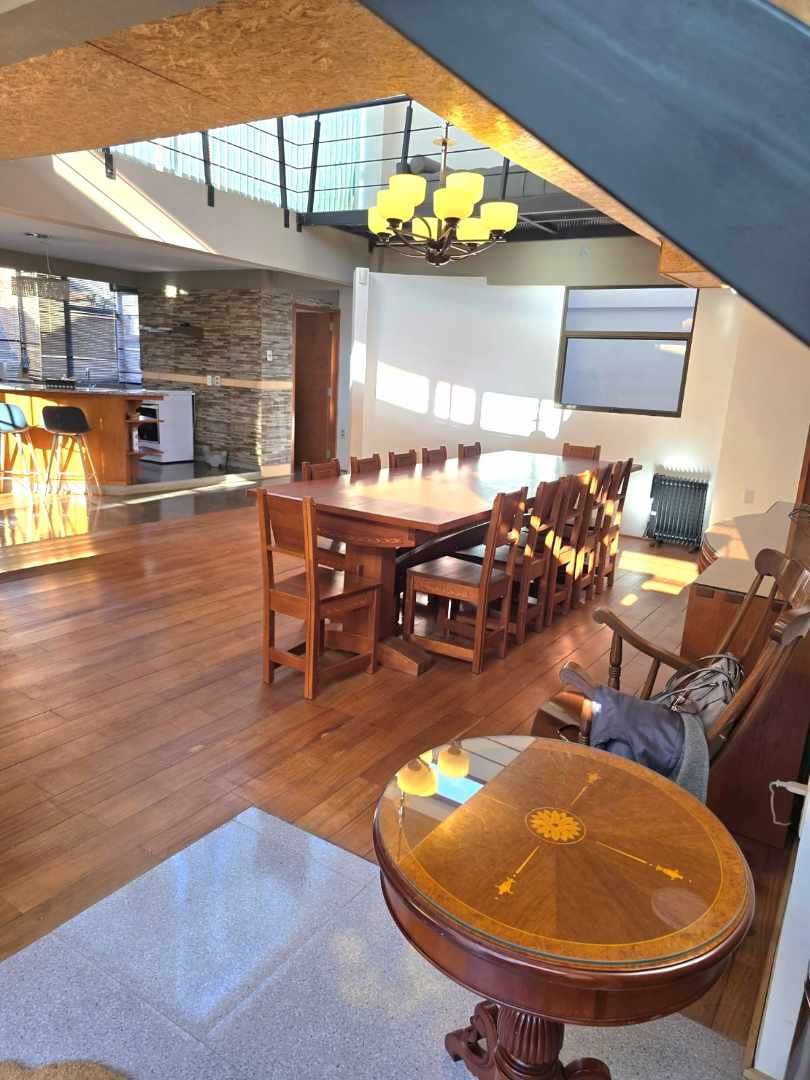 Casa en Achumani en La Paz 2 dormitorios 5 baños 2 parqueos Foto 43