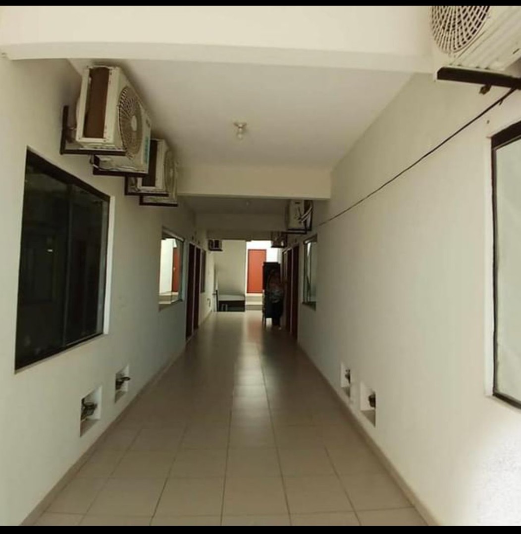 Edificio en Venta6to Anillo Banzer Zona universidad Ucebol 36 dormitorios 36 baños  Foto 1