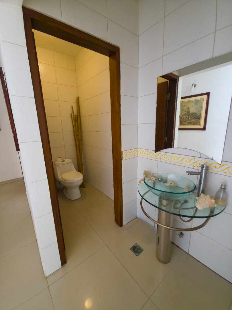 Casa en Venta𝗘𝗻 𝗲𝗹 𝗰𝗼𝗿𝗮𝘇𝗼́𝗻 𝗱𝗲 𝗘𝗾𝘂𝗶𝗽𝗲𝘁𝗿𝗼𝗹, 𝘁𝘂 𝗵𝗼𝗴𝗮𝗿 𝗱𝗲 𝗹𝘂𝗷𝗼 𝘁𝗲 𝗲𝘀𝗽𝗲𝗿𝗮❗  Foto 6