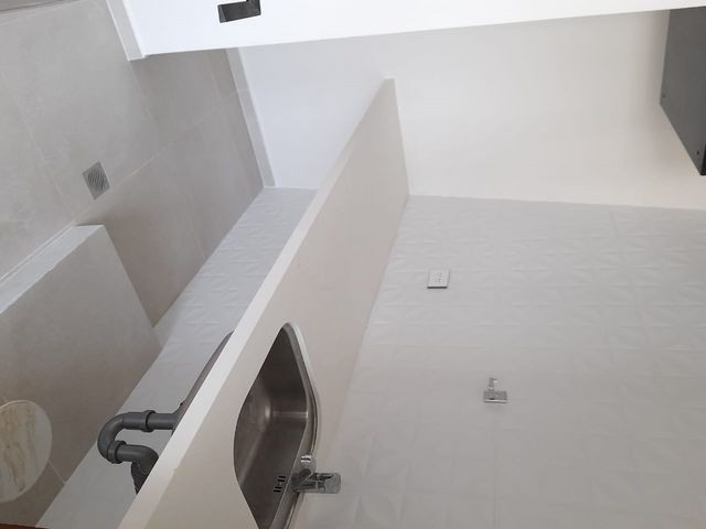 Oficina en VentaAV. VELARDE  4 dormitorios 2 baños  Foto 5