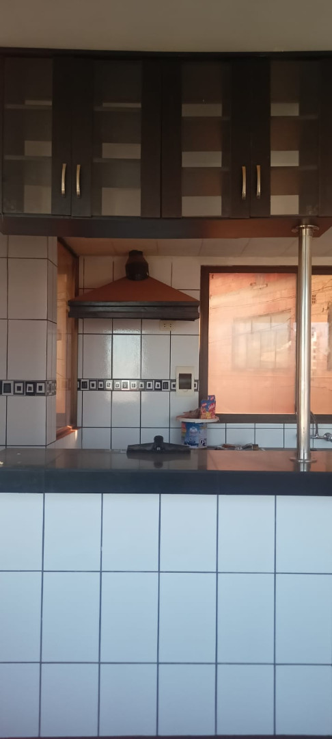 En Alquiler a Bs 1,800 Foto 5