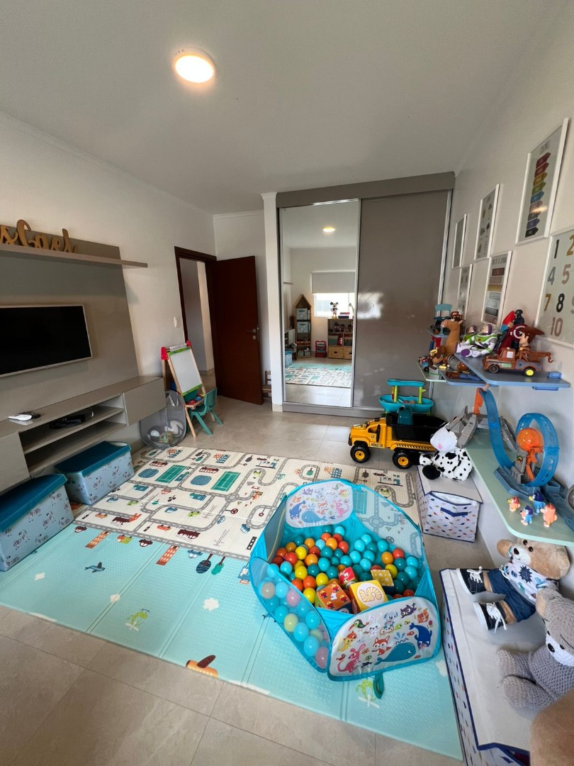 Casa en VentaCOND. BOSQUES DE LA COLINA, ZONA NORTE Foto 2