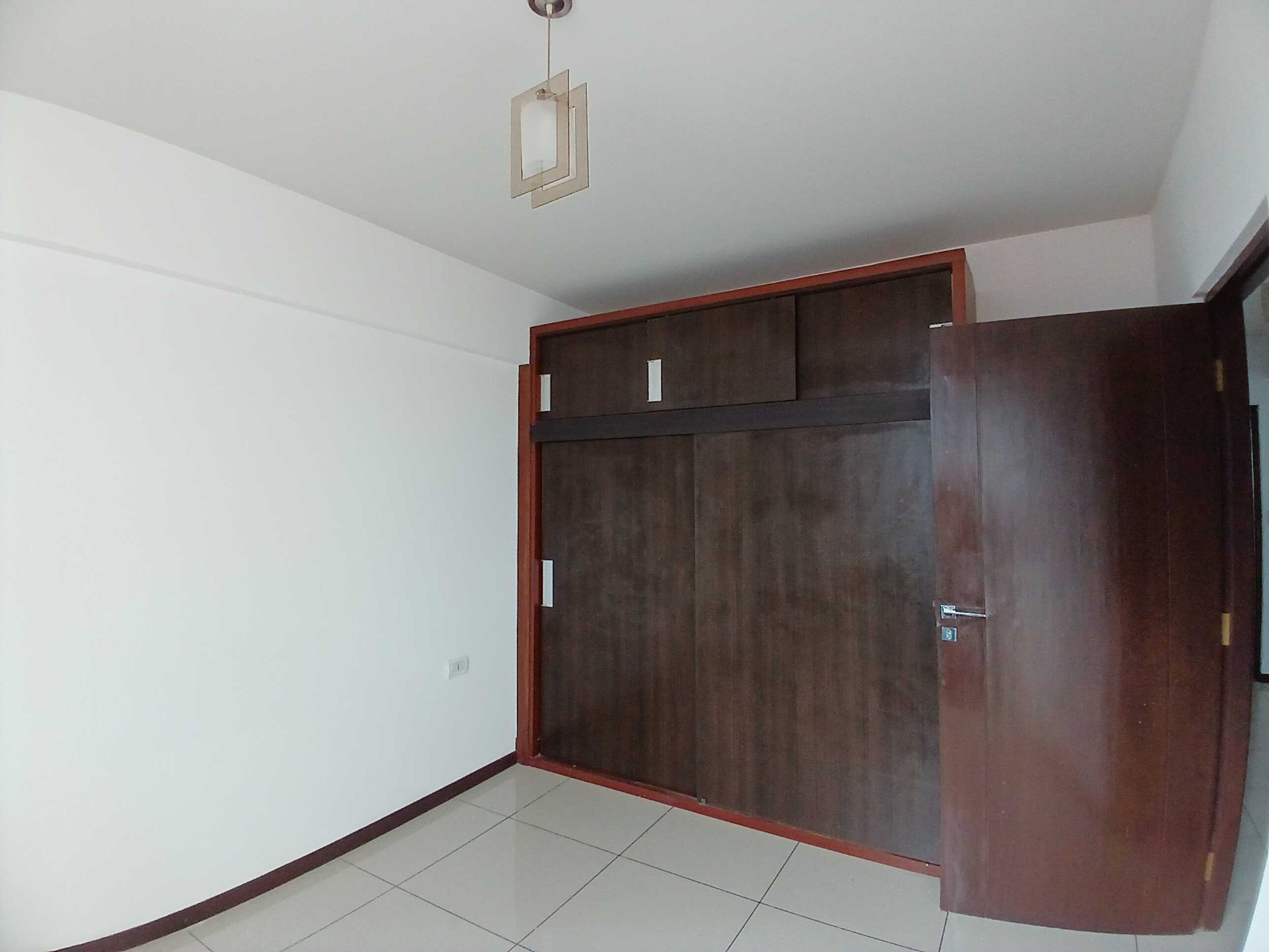 Departamento en AlquilerCONDOMINIO MACORORO 6 - AV. BENI 2do ANILLO 2 dormitorios 2 baños 1 parqueos Foto 7