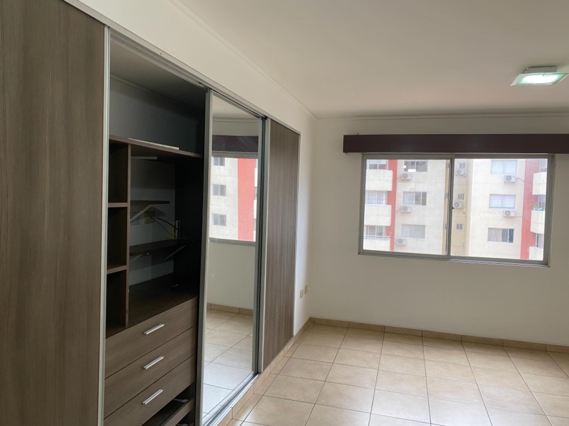 Departamento Condominio San Francisco II Av Doble Vía a la Guardia entre 5 Y 6 anillo  Foto 5