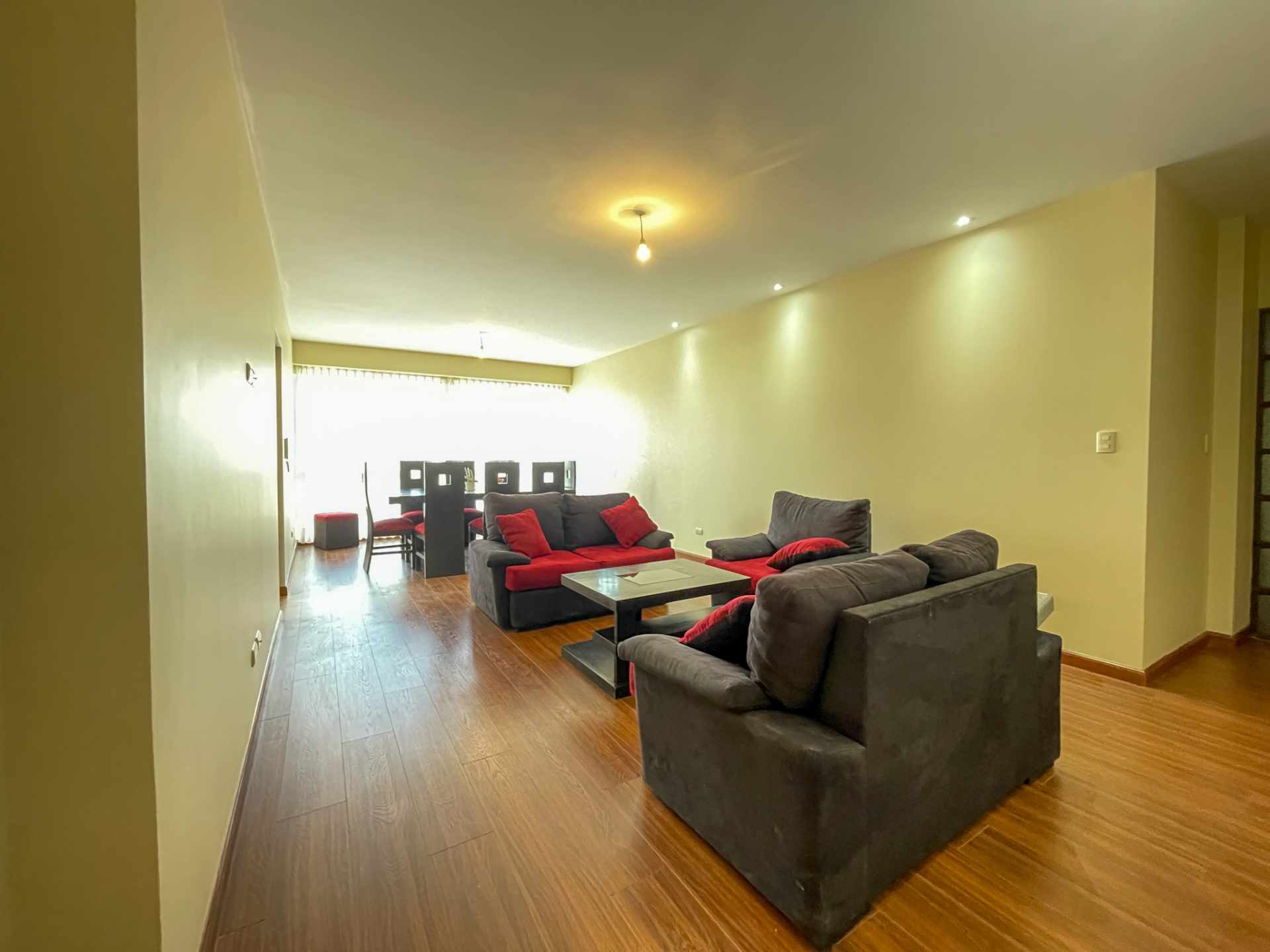 En Alquiler a $us 550 Foto 41