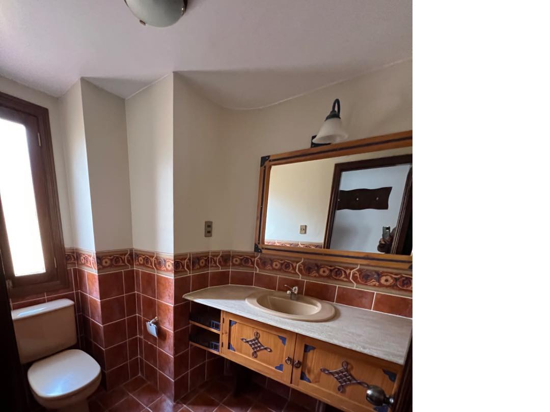 Casa en Achumani en La Paz 5 dormitorios 5 baños 2 parqueos Foto 47