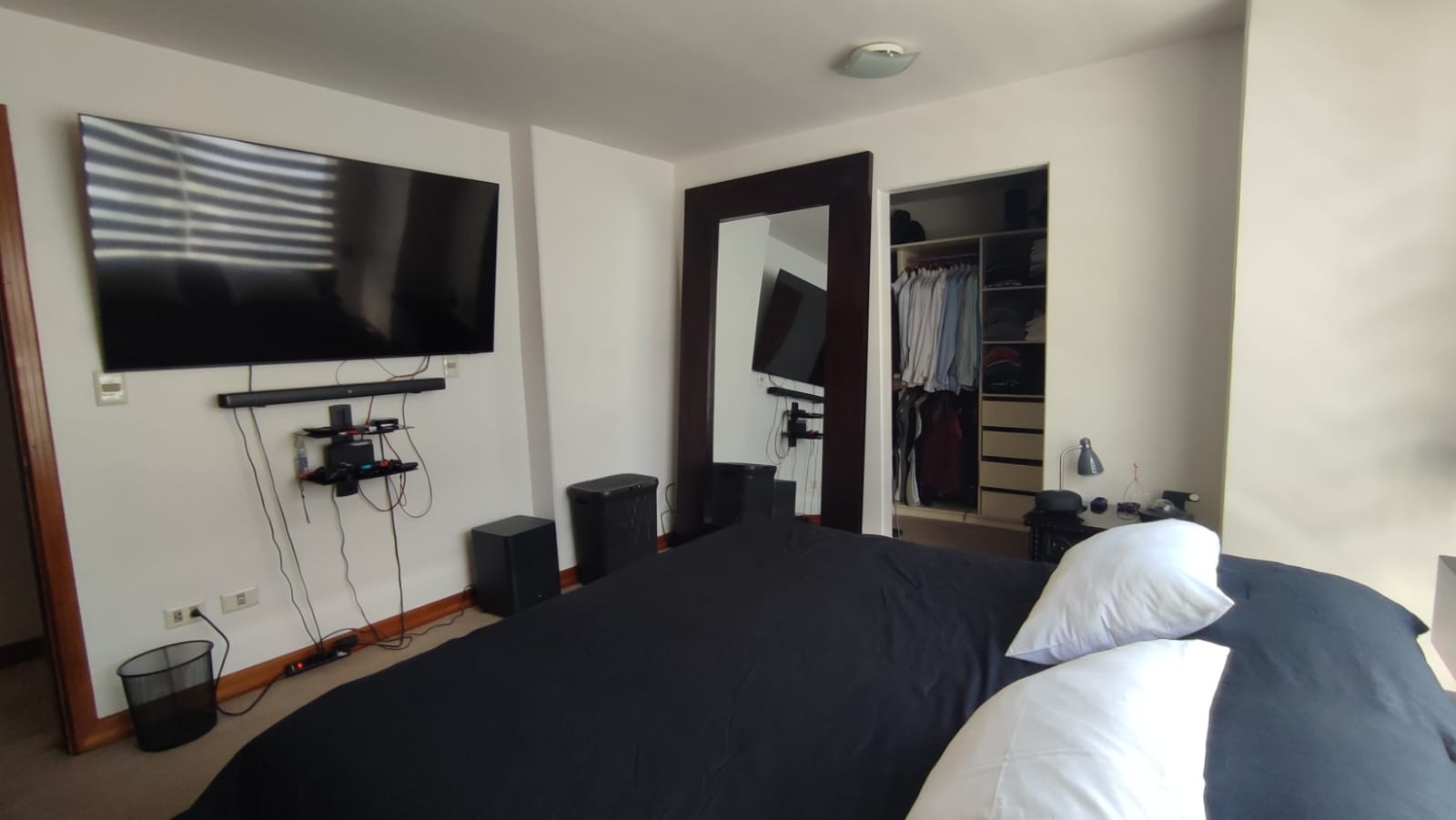 Departamento en VentaAV. COSTANERA 3 dormitorios 4 baños 1 parqueos Foto 1