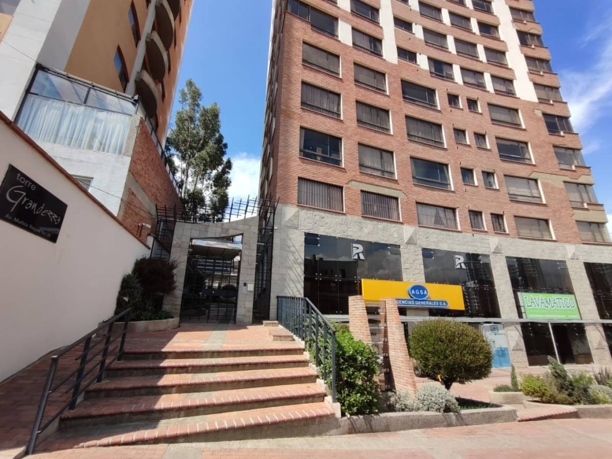 Departamento en AnticréticoCALLE 25 CALACOTO AV. MUÑOZ REYES Foto 20