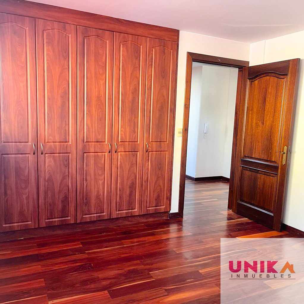 Casa en Alquiler🏡 AMPLIA Y HERMOSA CASA EN ALQUILER, AUQUISAMAÑA.  3 dormitorios 3 baños 3 parqueos Foto 19