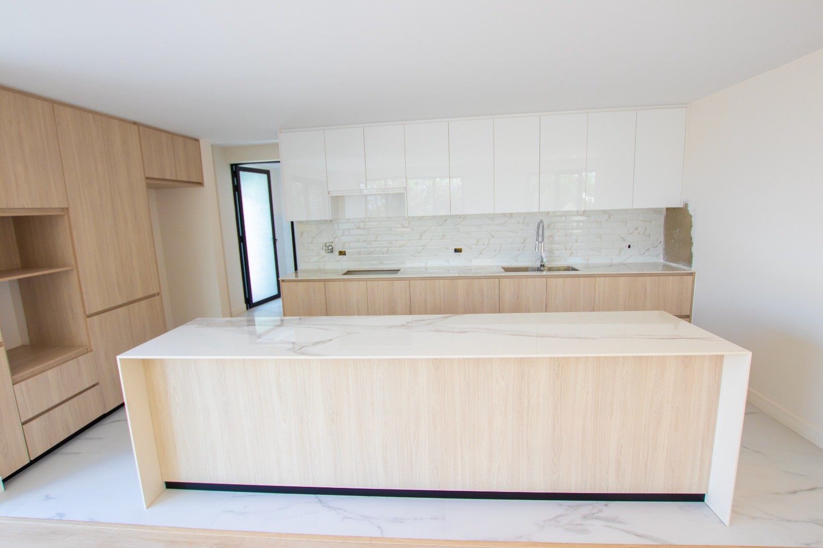 Casa en VentaC.Higuera entre Flor de Lima y Azhar, Z. Tupuraya Foto 4