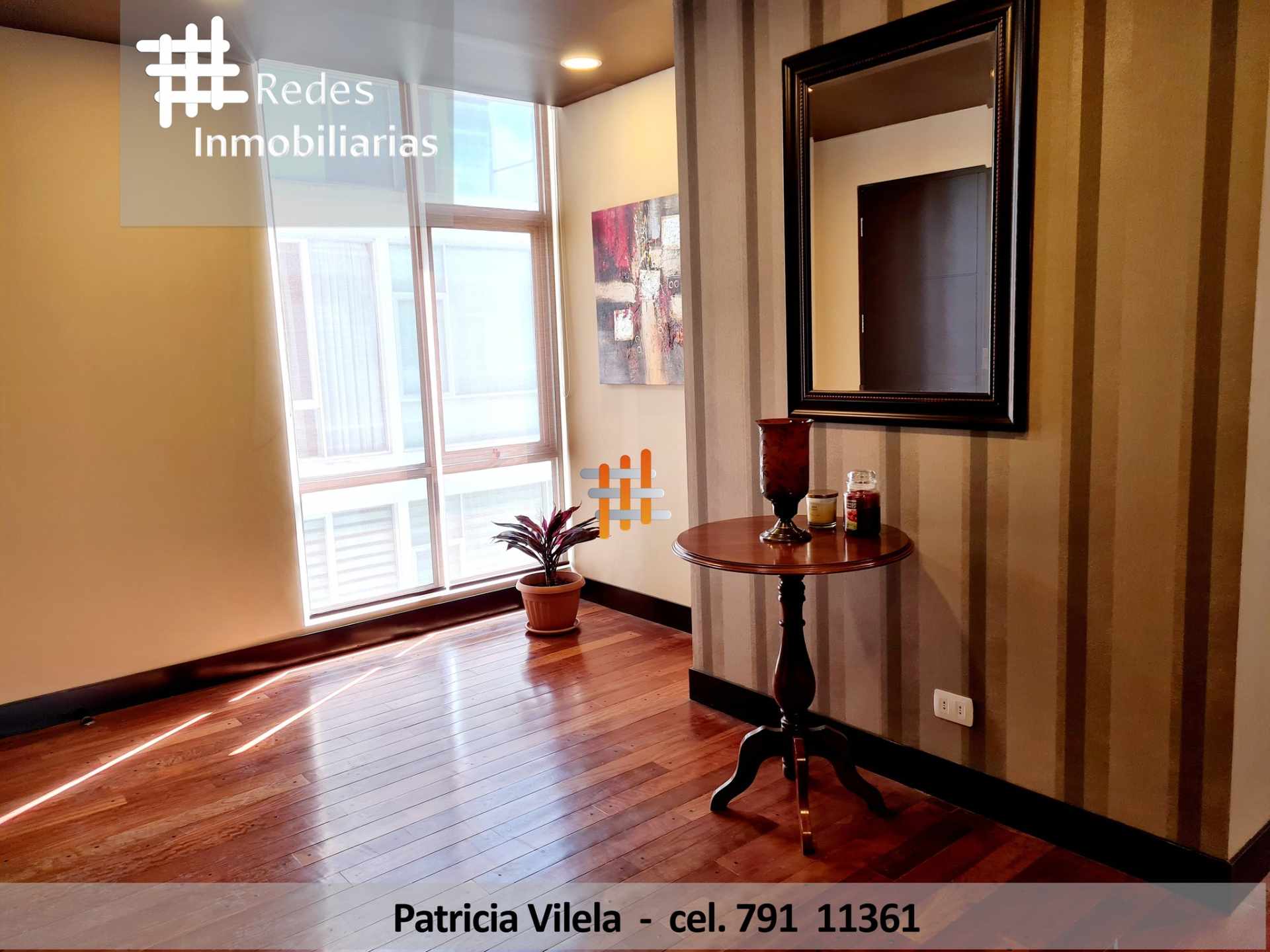 Departamento en VentaHERMOSO PENT HOUSE DUPLEX EN VENTA SOBRE LA AV. COSTANERA CON 92 m2 TERRAZA 3 dormitorios 5 baños 3 parqueos Foto 6