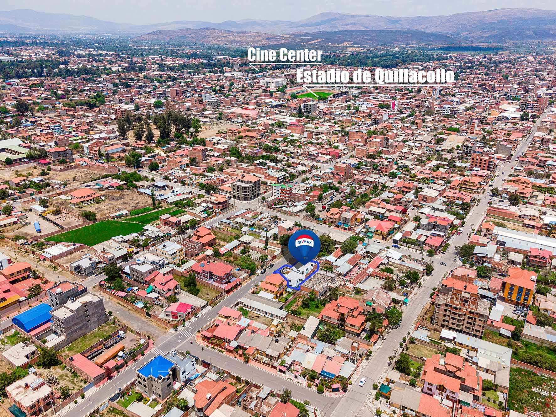 Casa en Quillacollo en Cochabamba 6 dormitorios 5 baños 3 parqueos Foto 11