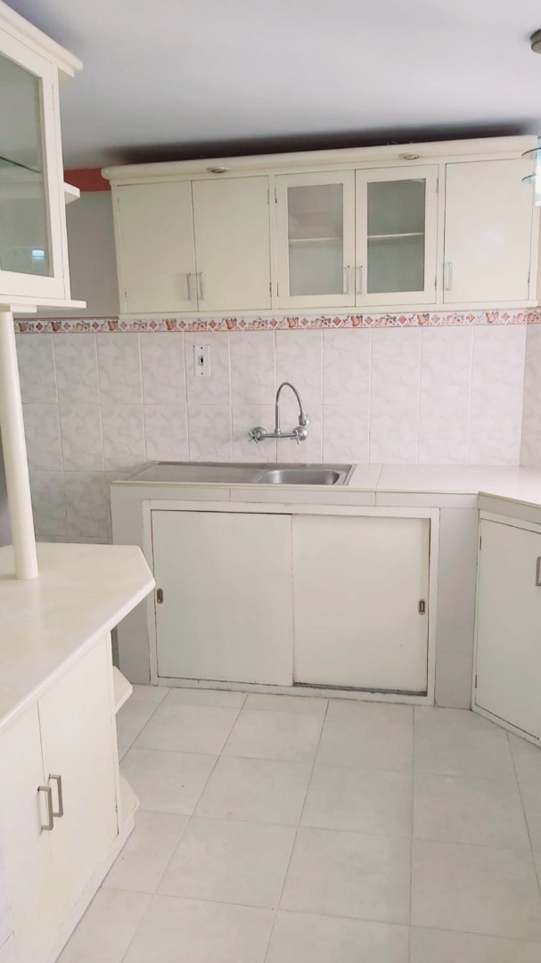 Departamento en AlquilerAVENIDA ARCE, SAN JORGE  (NO TIENE MUEBLES) 3 dormitorios 2 baños 1 parqueos Foto 11