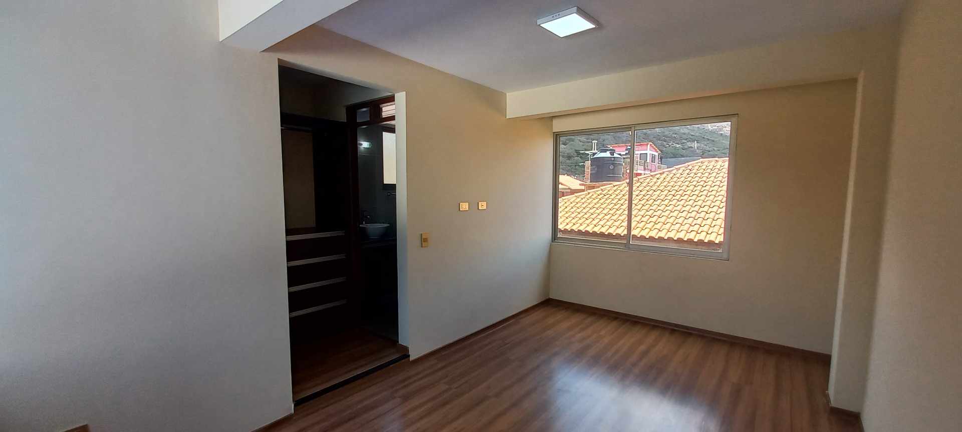 Casa en VentaInmediaciones Campo Ferial y Country Club, OTB Exaltación, en pasaje cerrado, Urbanización La Rinconada, Zona Alalay Foto 35