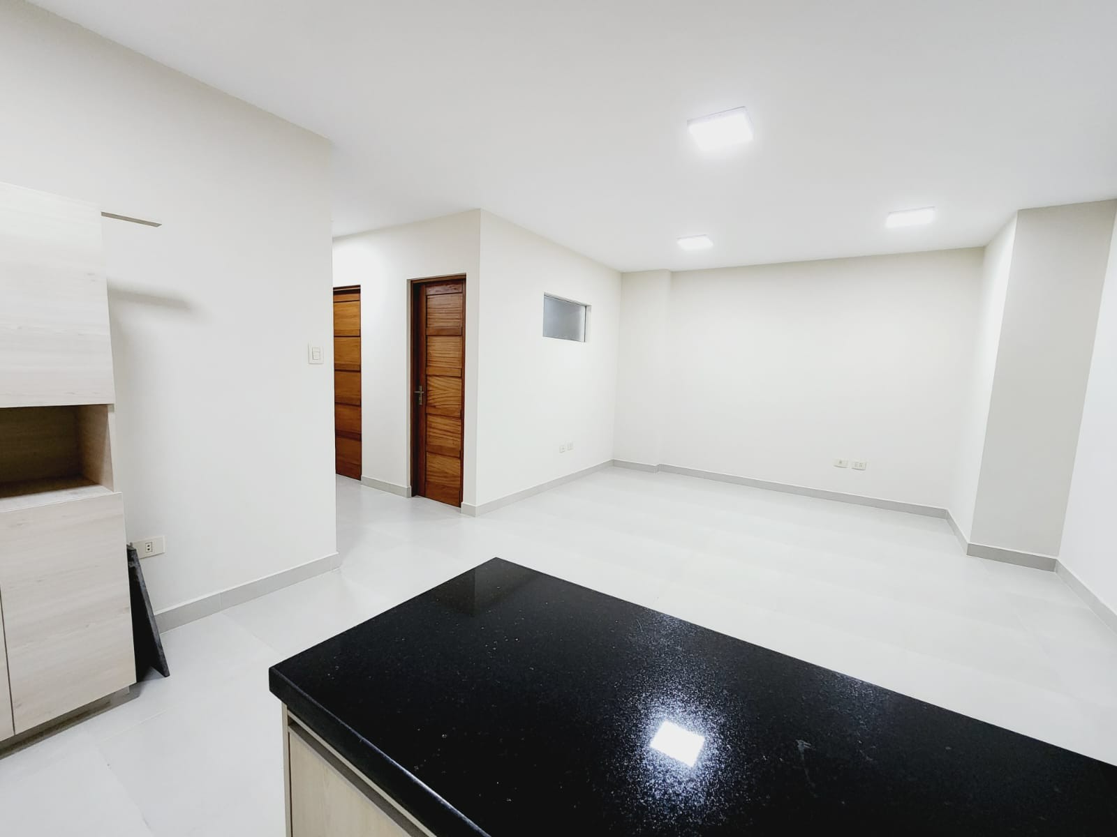 Departamento en VentaFUNCIONAL Y ECONÓMICO DEPARTAMENTO DE 3 DORMITORIOS, TORRES KRATOS, AV. BEIJING – ZONA SARCO 3 dormitorios 2 baños 1 parqueos Foto 10