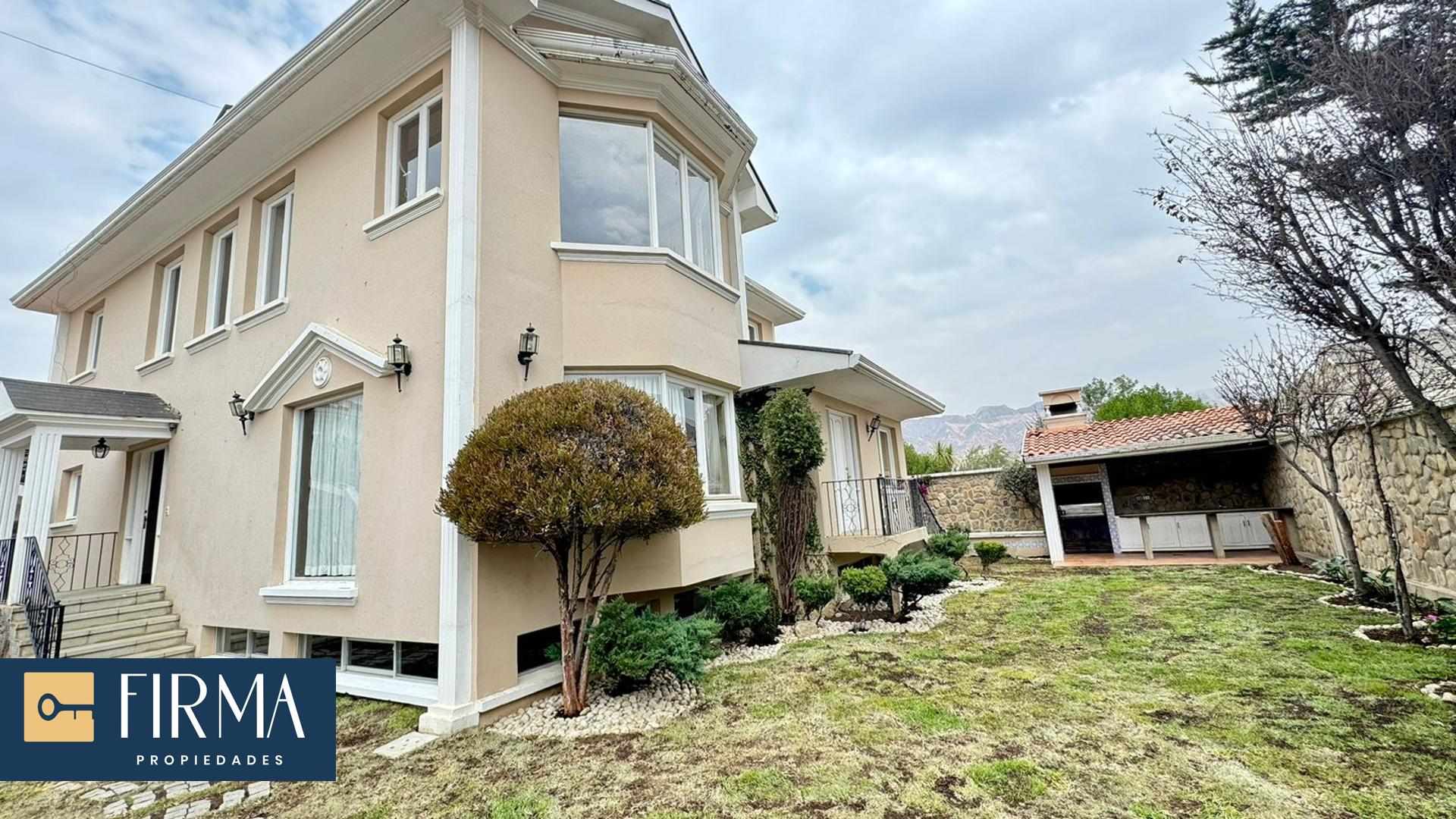 En Venta a $us 1,556,961 Foto 1