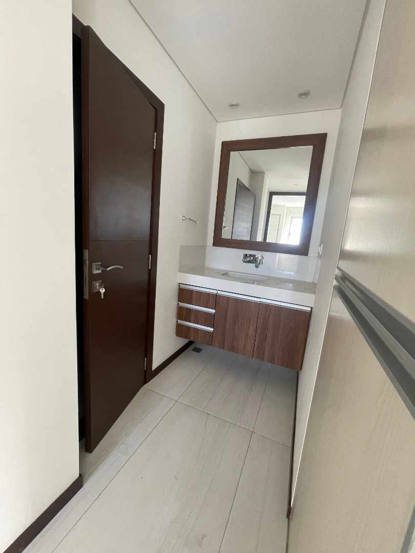 Departamento en AlquilerCONDOMINIO LA RIVIERA Foto 9