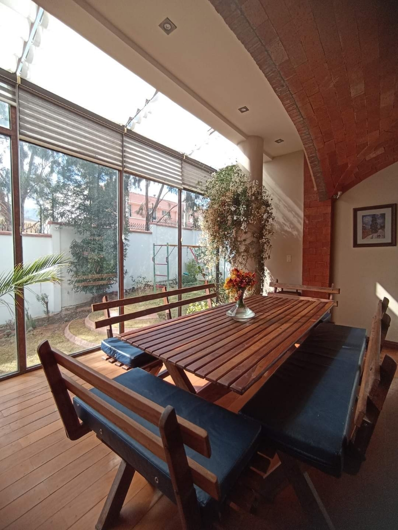 Casa en Irpavi en La Paz 4 dormitorios 5 baños 3 parqueos Foto 25